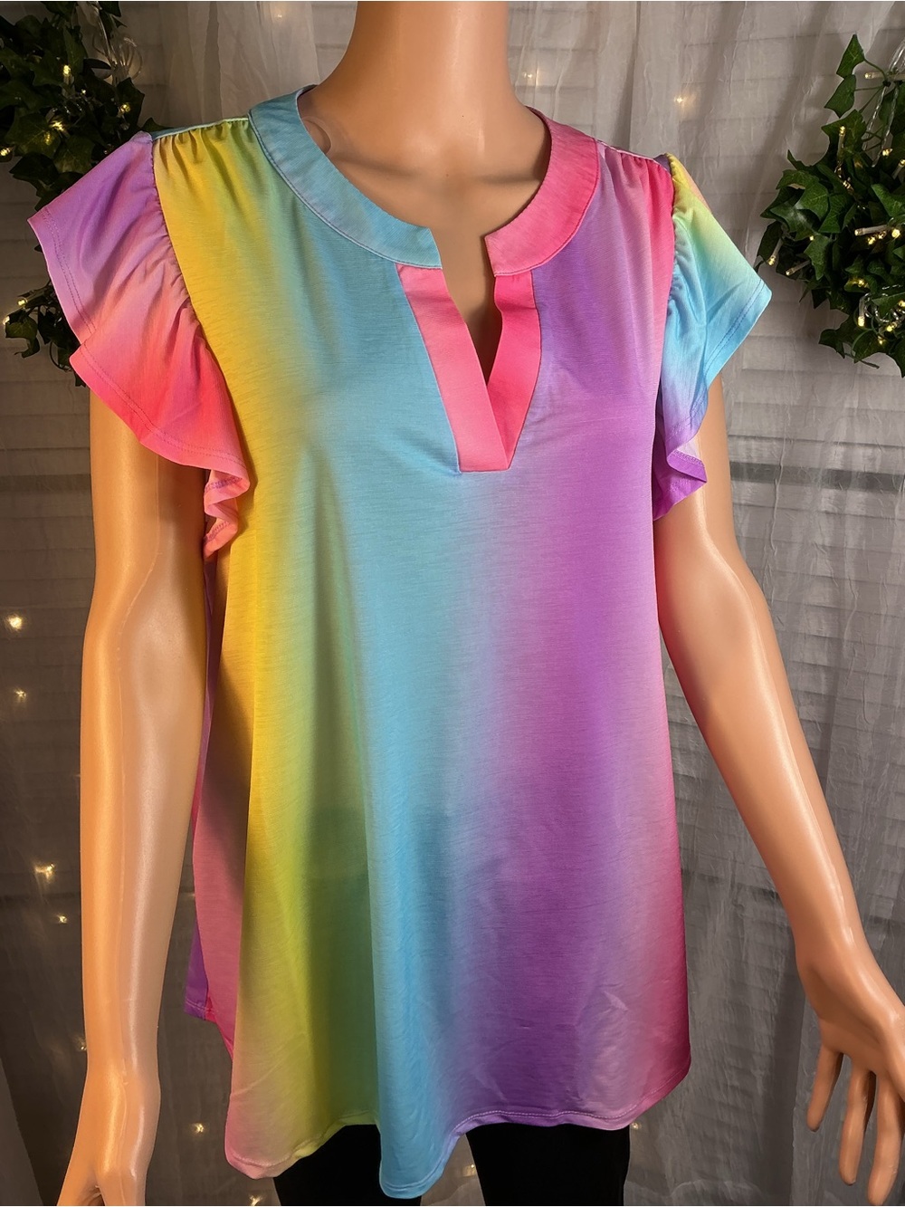Dear Scarlett Women’s Rainbow Ombre Flutter Sleeve Top